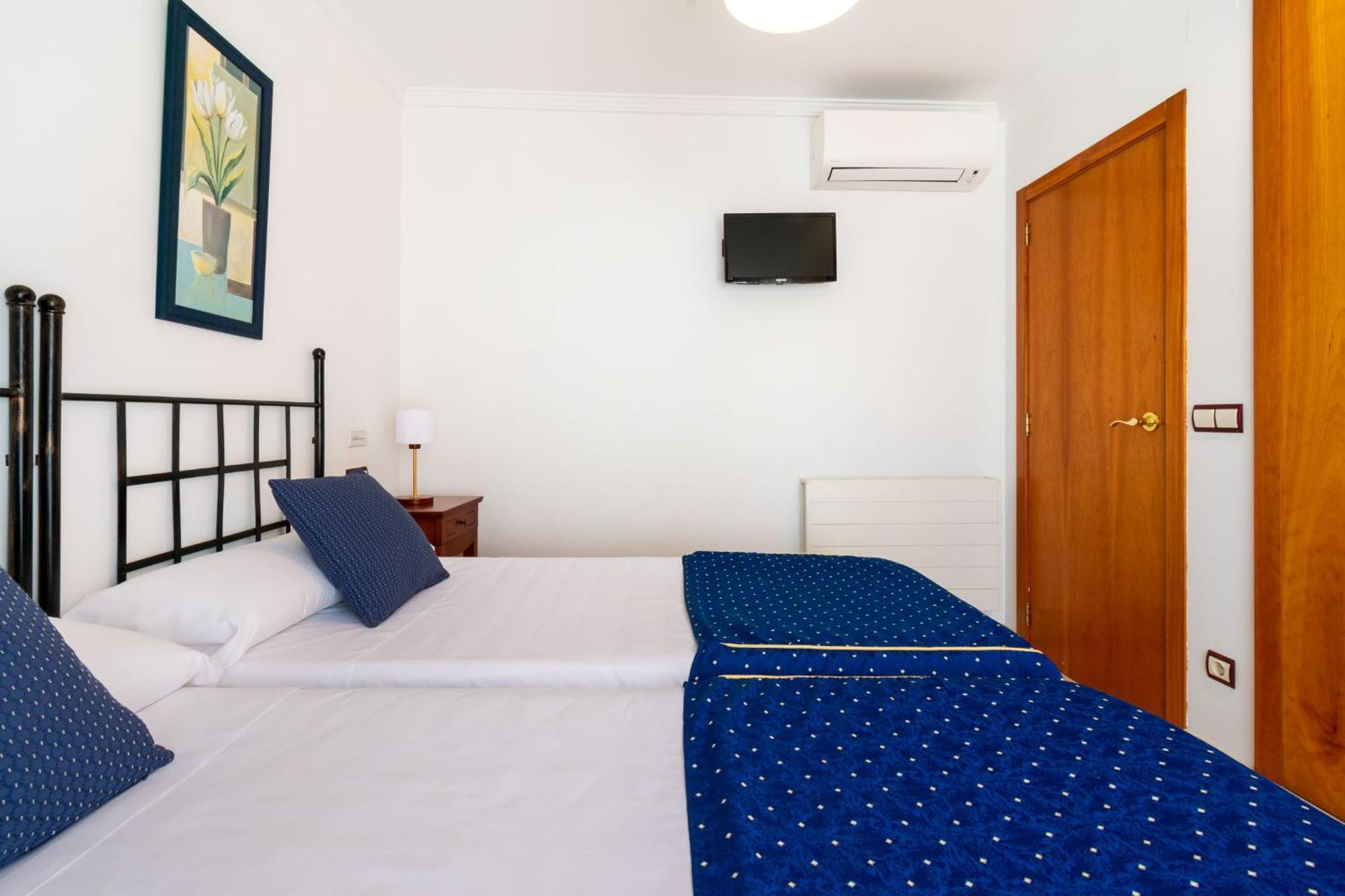 Apartamentos Albir Confort - Avenida 1 Dorm El Albir ภายนอก รูปภาพ