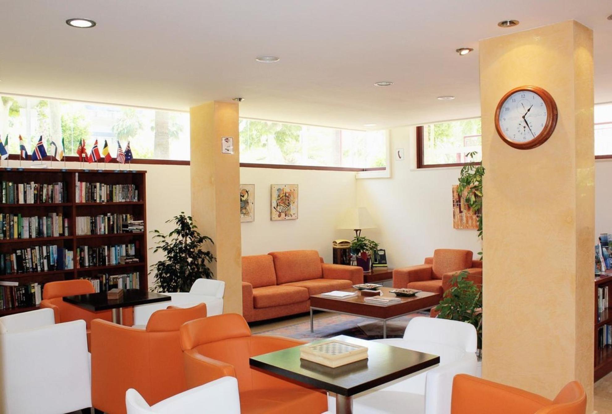 Apartamentos Albir Confort - Avenida 1 Dorm El Albir ภายนอก รูปภาพ